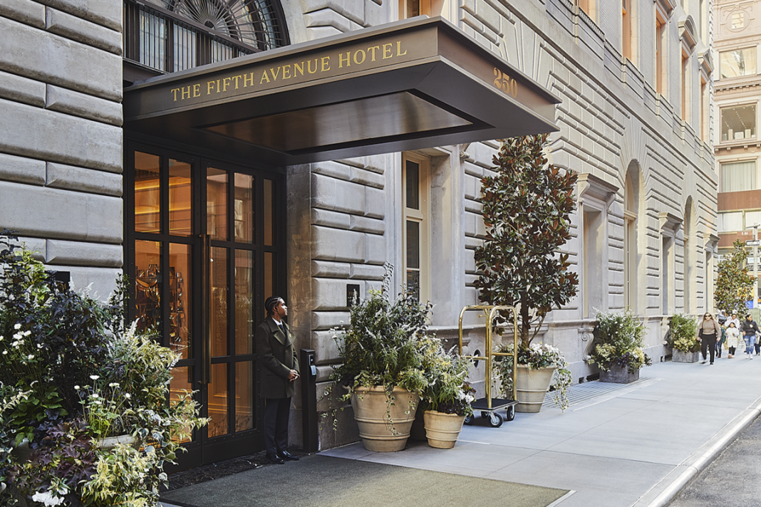 the fifth avenue hotel portada